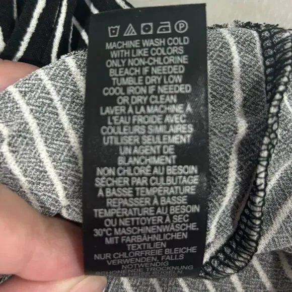 Adrianna‎ Papell Black White Stripes Blouse Top Women's Size XL - Picture 10 of 10